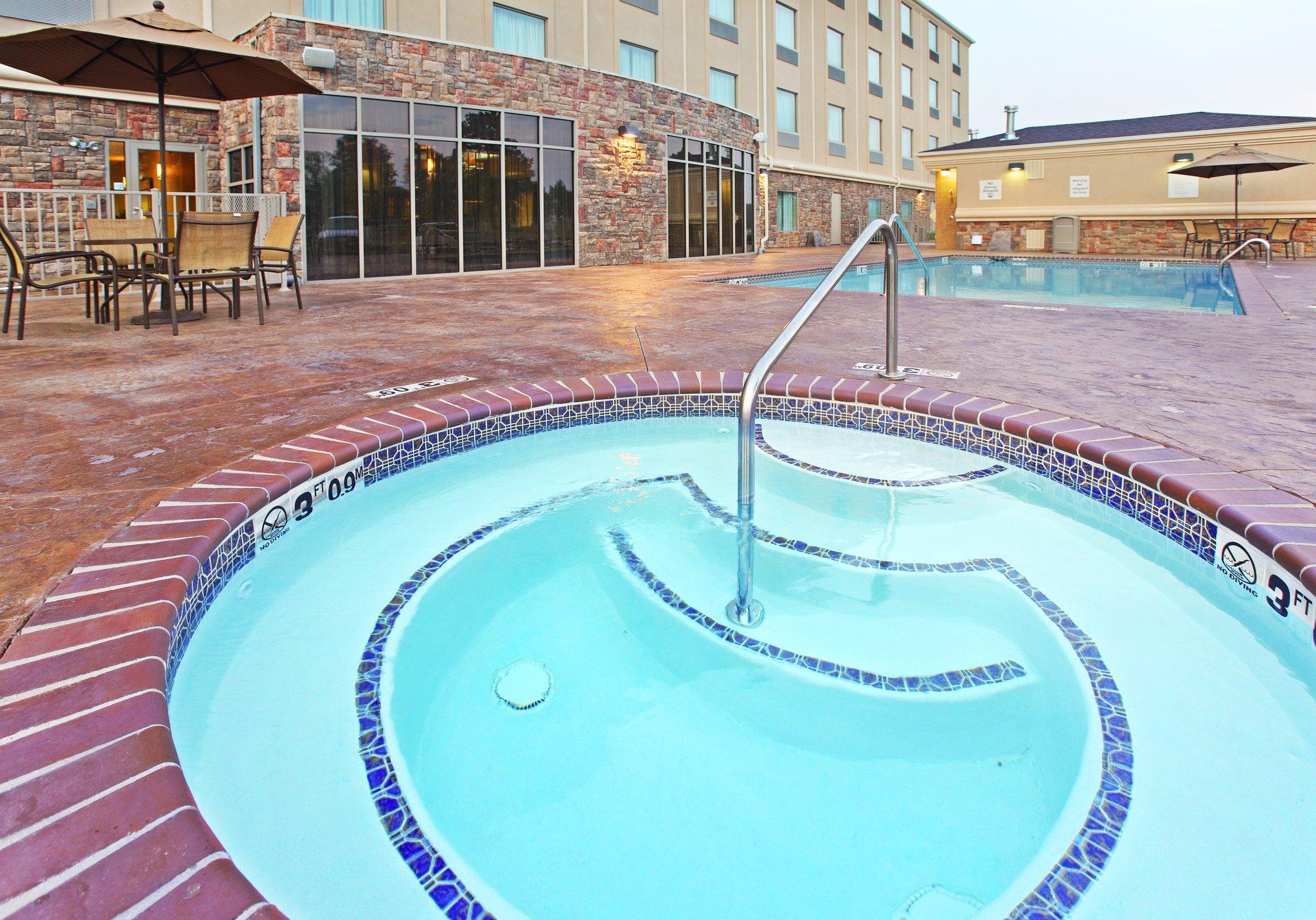 Holiday Inn Express & Suites Searcy By Ihg Exteriör bild