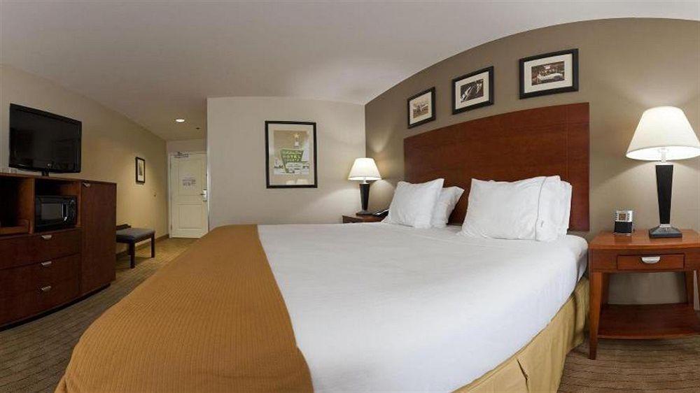Holiday Inn Express & Suites Searcy By Ihg Exteriör bild