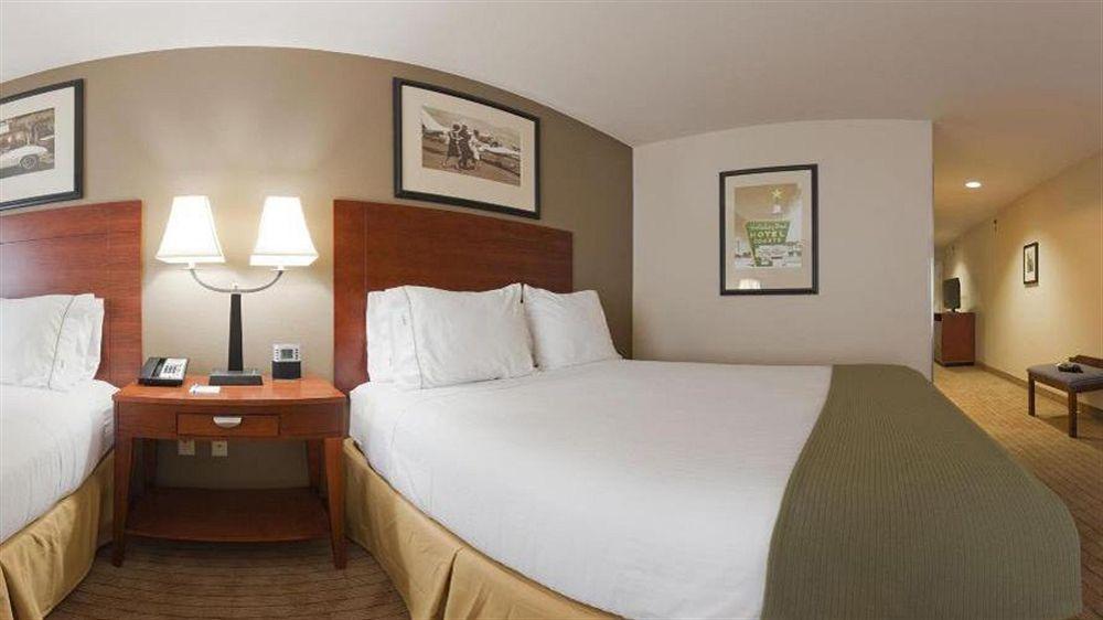 Holiday Inn Express & Suites Searcy By Ihg Exteriör bild
